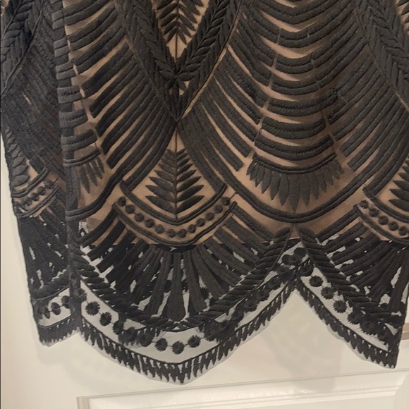 Dress - Picture 3 of 3